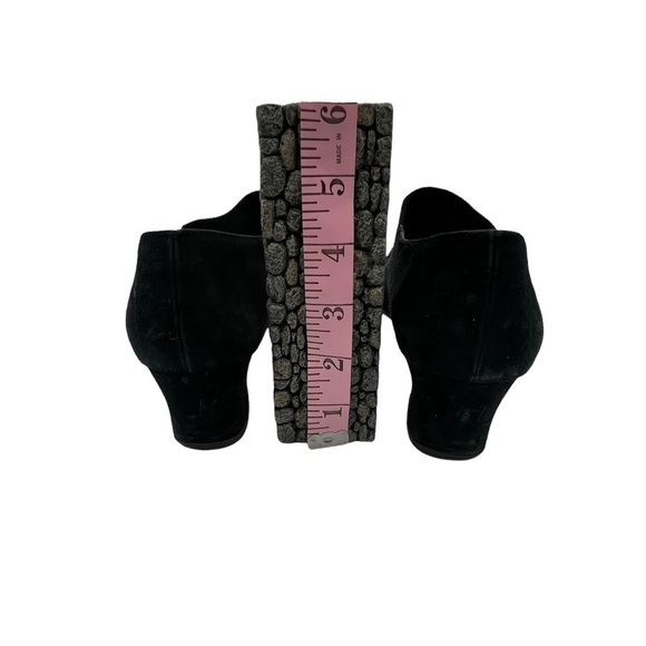 Salvatore Ferragamo Women’s Black Suede Square Toe Pump Heels Size 9 1/2 Narrow - Picture 7 of 9